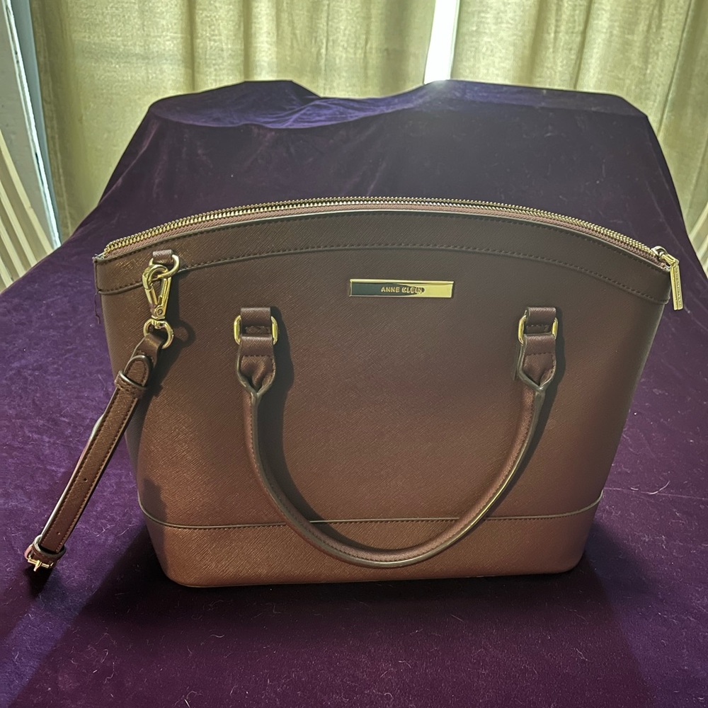 Anne Klein purse in burgundy/brown